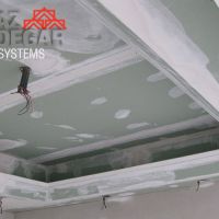 بتونه کاری سقف کاذب دکوراتیو با نور مخفی شیبدار